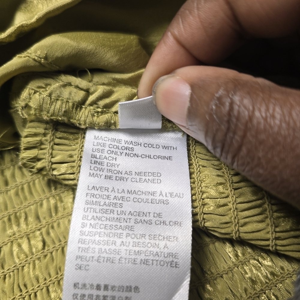 Urban Outfitters Webster Jacquard Flutter Sleeve Cropped Top Size M Gold Casual - Picture 9 of 9